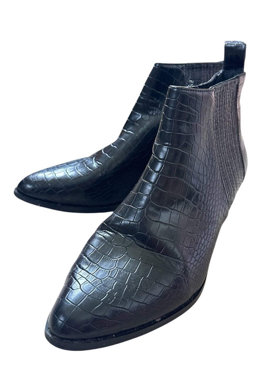 Abound Black Croc-Embossed Pointed Toe Ankle Booties - Size 8